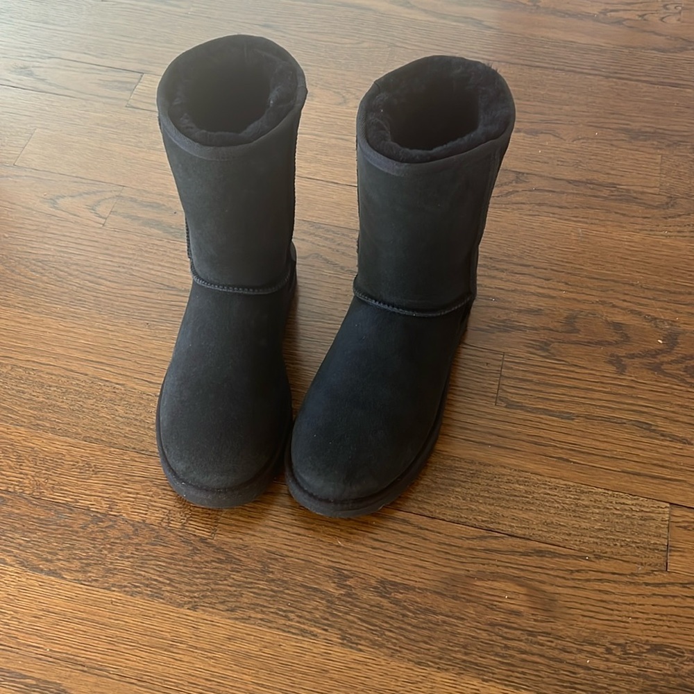 Ugg boots size 9 black suede